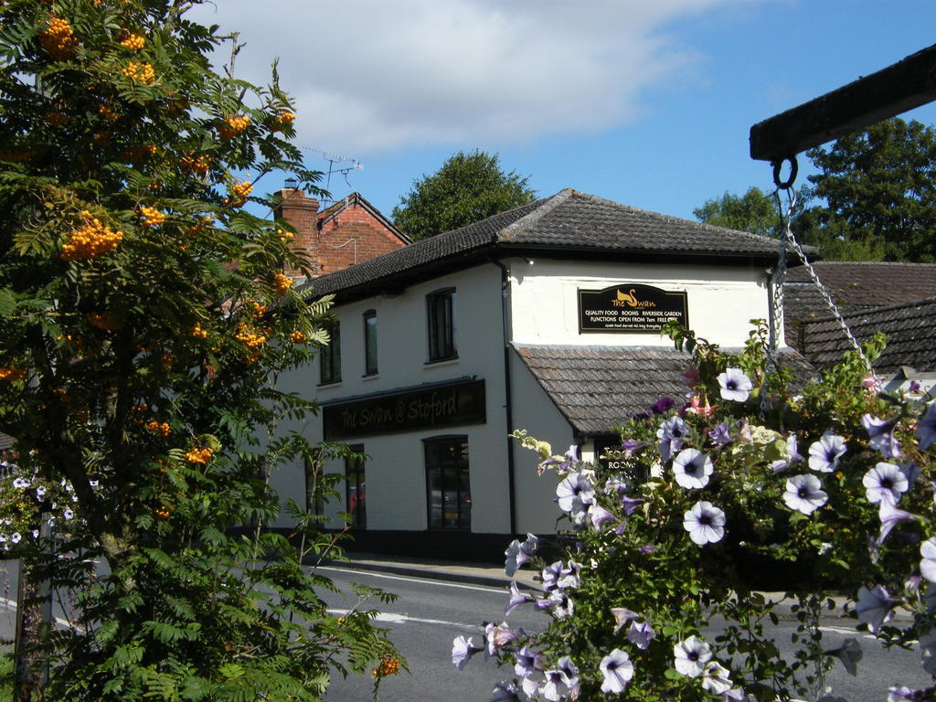 The Swan At Stoford Hotel Stapleford  ภายนอก รูปภาพ