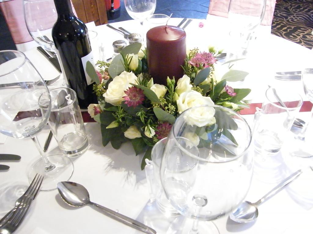 The Swan At Stoford Hotel Stapleford  ภายนอก รูปภาพ