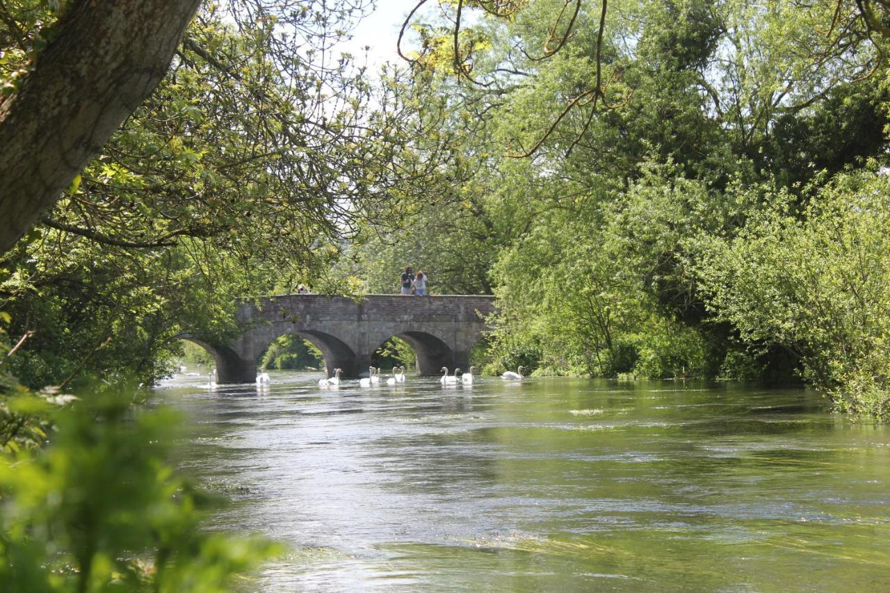 The Swan At Stoford Hotel Stapleford  ภายนอก รูปภาพ